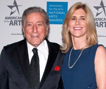 Tony Bennett with his wife.